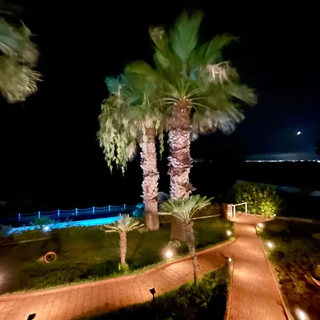 Villa Luce Exclusive Seafront