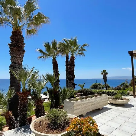 Luce Exclusive Seafront