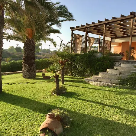 Luce Exclusive Seafront Villa
