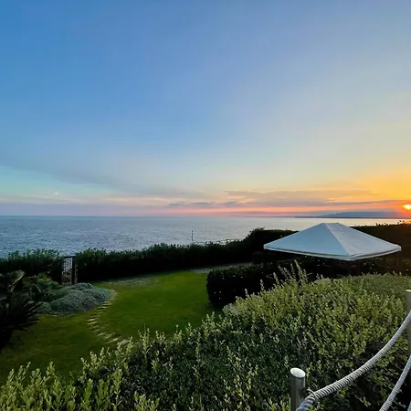 Luce Exclusive Seafront Villa Syracuse