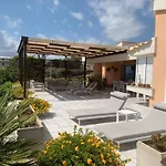Villa Luce Exclusive Seafront Villa *