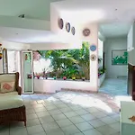 Villa Luce Exclusive Seafront Villa *