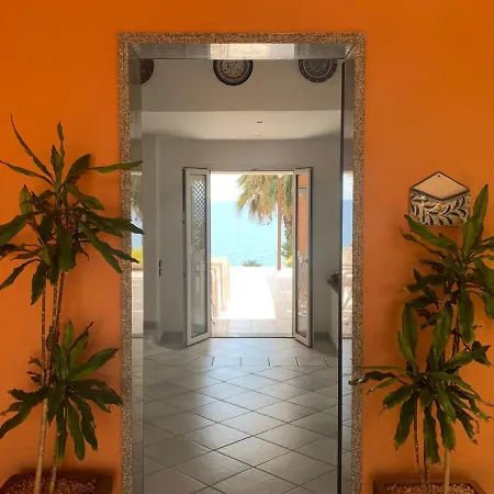 Luce Villa