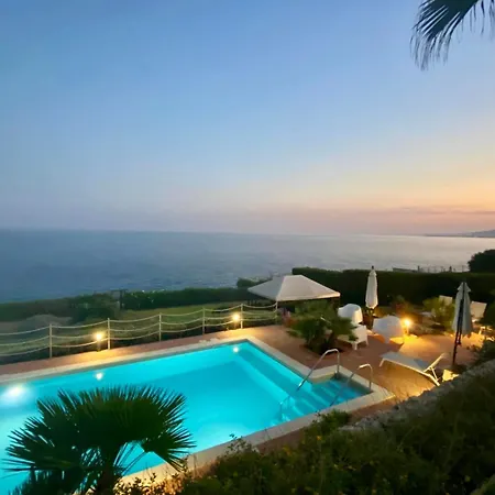 Villa Luce Exclusive Seafront Villa *
