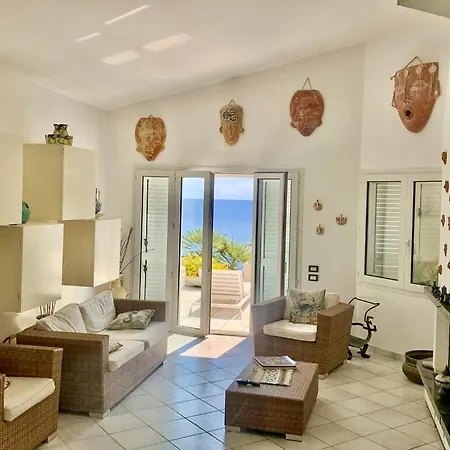 فيلة Luce Exclusive Seafront سيراكوزا
