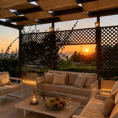 Luce Exclusive Seafront Vila Syracuse